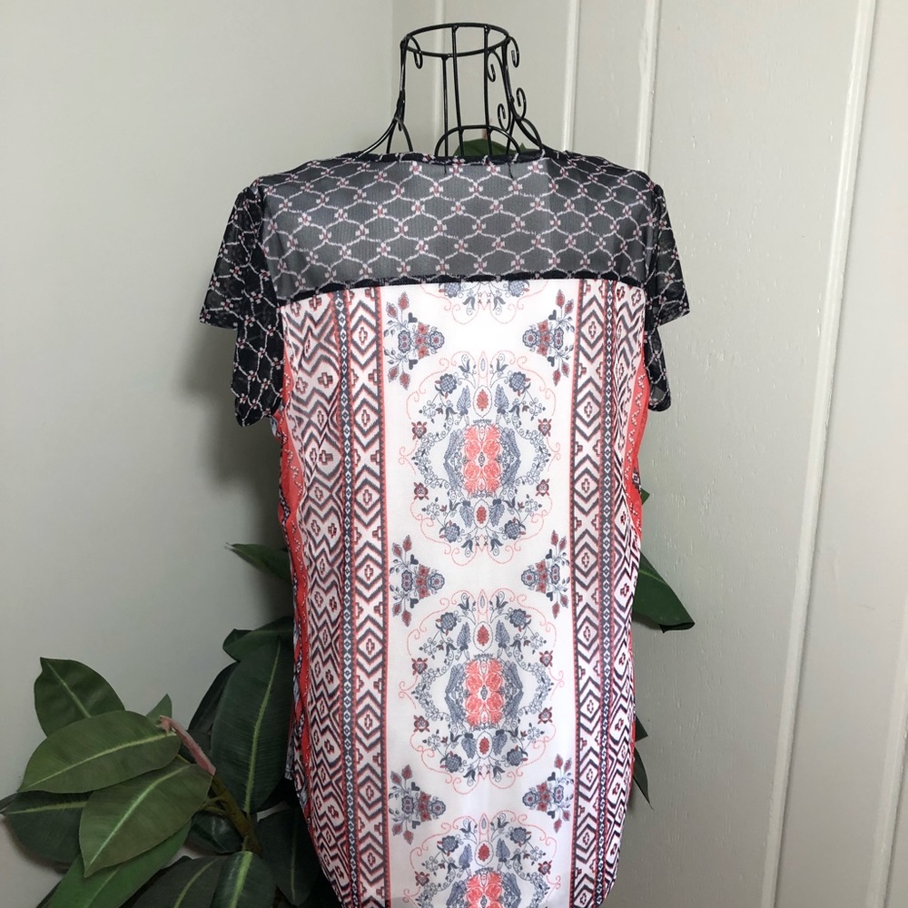 Patterned Top - Picture 2 of 6
